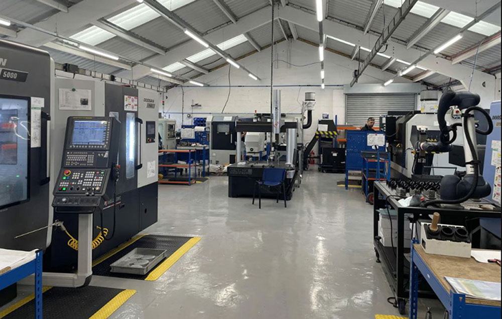 Weldcom cung cấp máy tiện CNC chất lượng