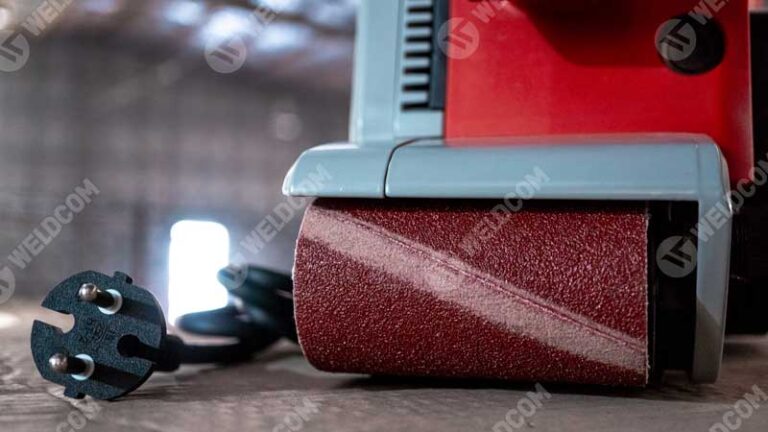 DCK KST610 sở hữu khả năng chà nhám hiệu quả