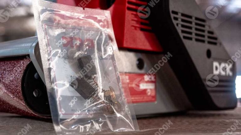Phụ kiện đi kèm máy chà nhám băng DCK KST610