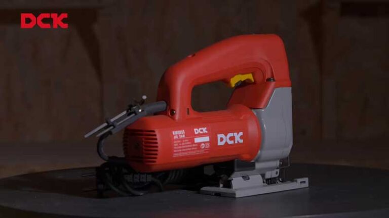 Máy cưa lọng DCK 580W KMQ85S thiết kế tối ưu