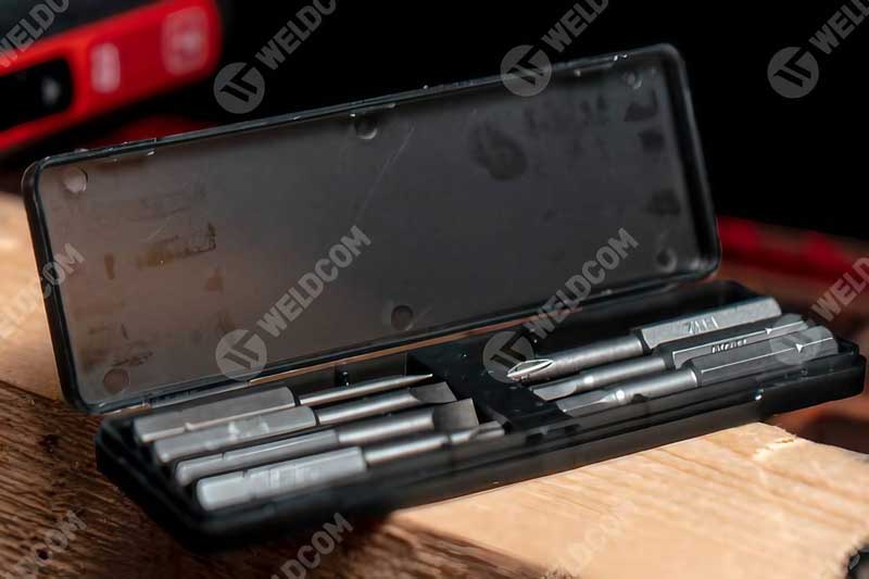 Hộp nhựa đựng đầu vít đi kèm máy DCK KDPL04-5