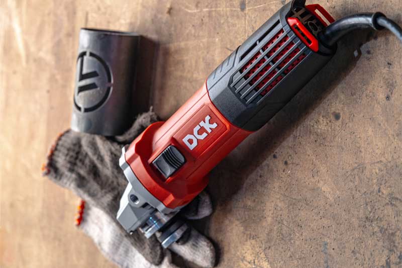 Máy mài góc DCK KSM17-100B có thiết kế tối ưu