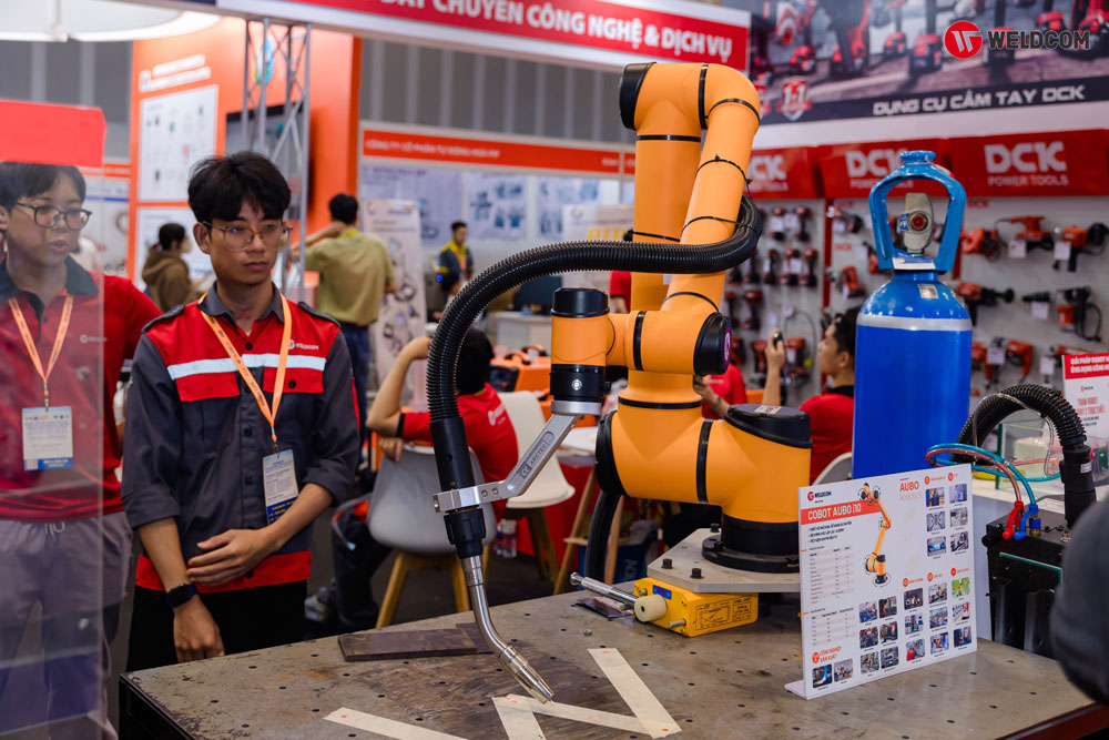 Lợi thế cạnh tranh của Weldcom khi triển khai cobot