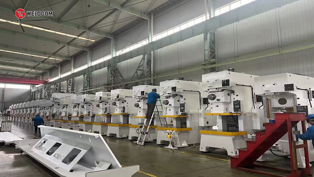Báo giá dịch vụ dập tôn/máy dập tôn tấm CNC