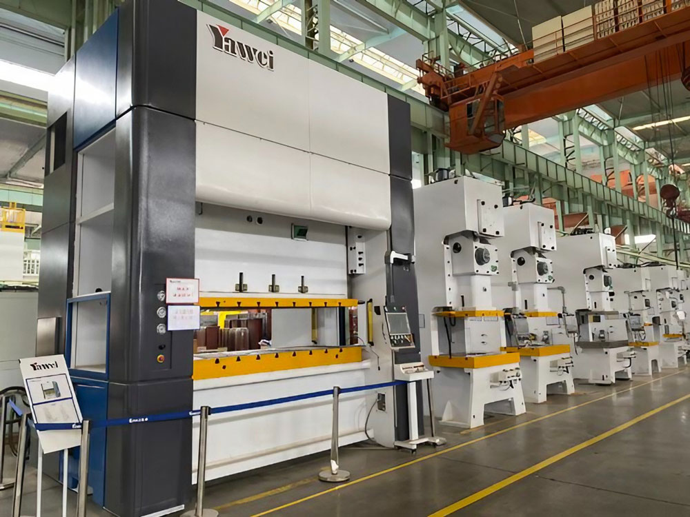 Lợi ích nổi bật của máy đột dập inox CNC