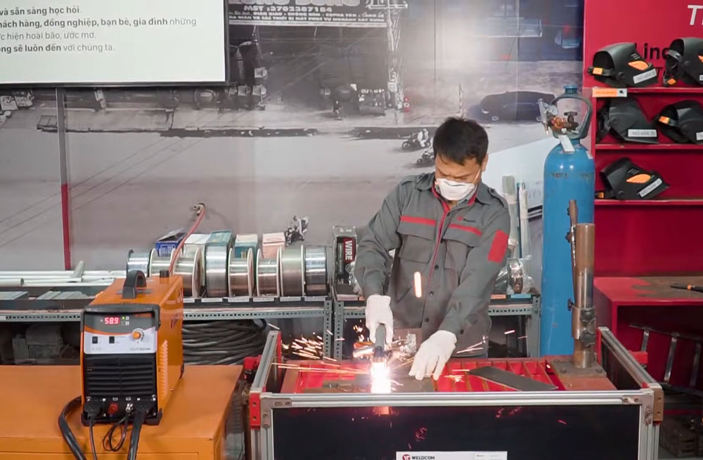 Máy hàn nhôm Jasic