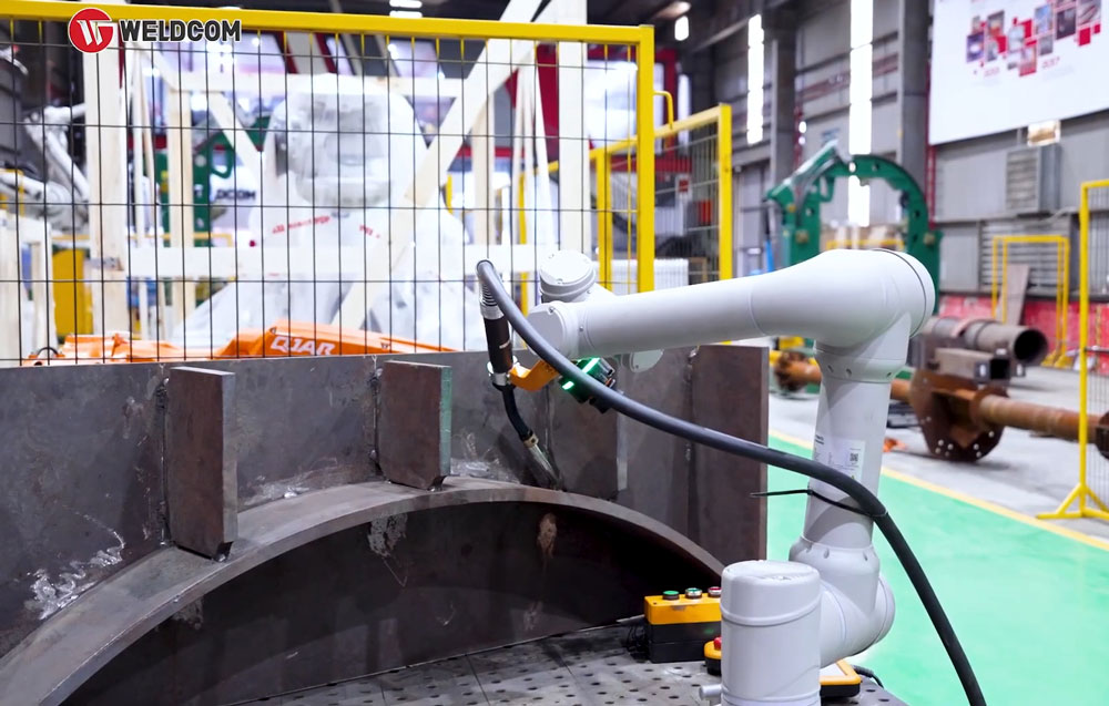 Ưu điểm của cobot hàn: Tăng năng suất và hiệu quả