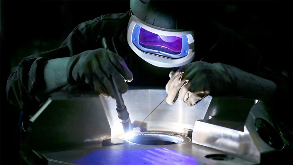 Vị trí của máy hàn TIG trong ngành cơ khí