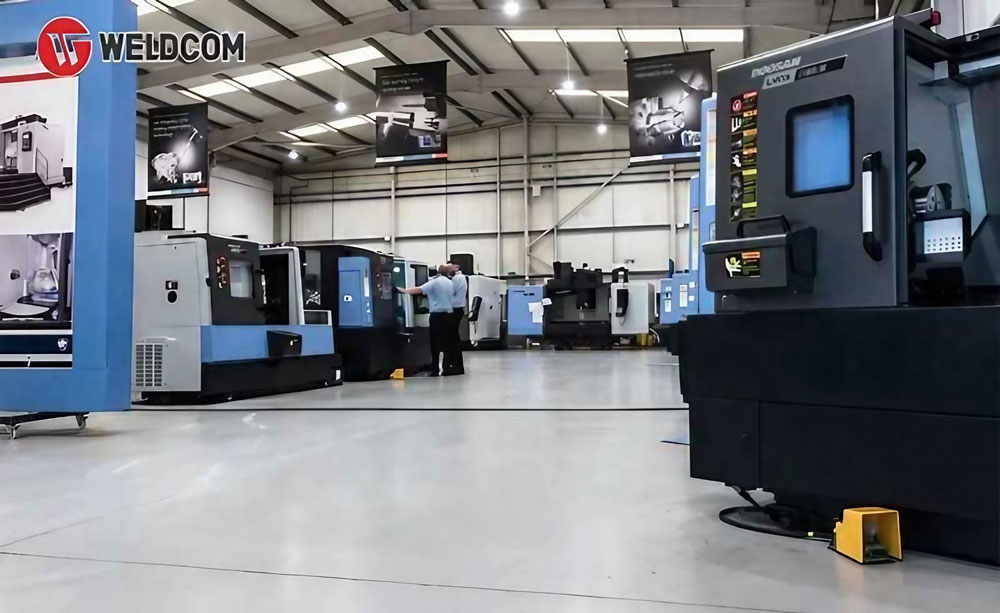 Vì sao nên chọn Weldcom khi mua máy tiện CNC 4 trục?