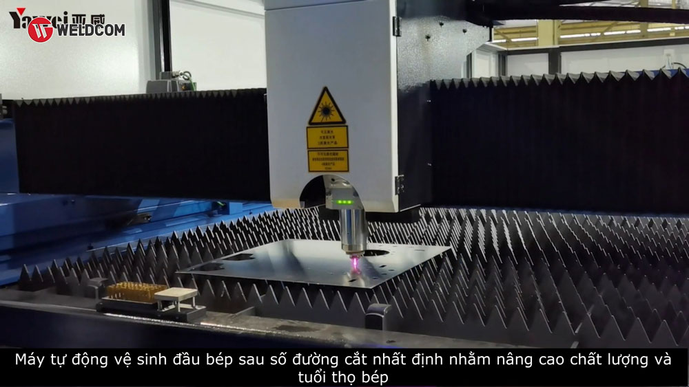 Tính năng tự động làm sạch bép cắt