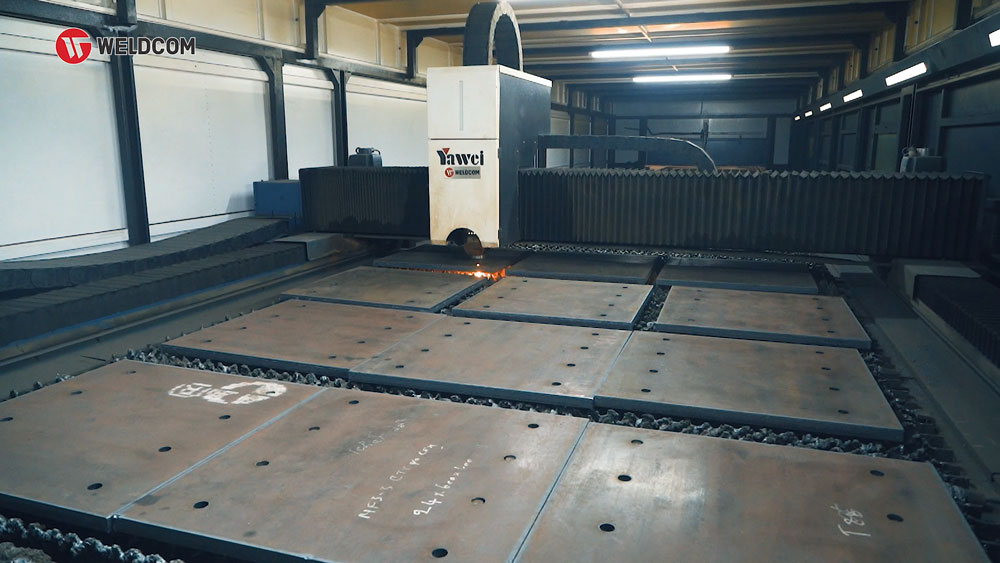 Giá máy cắt laser hiện nay