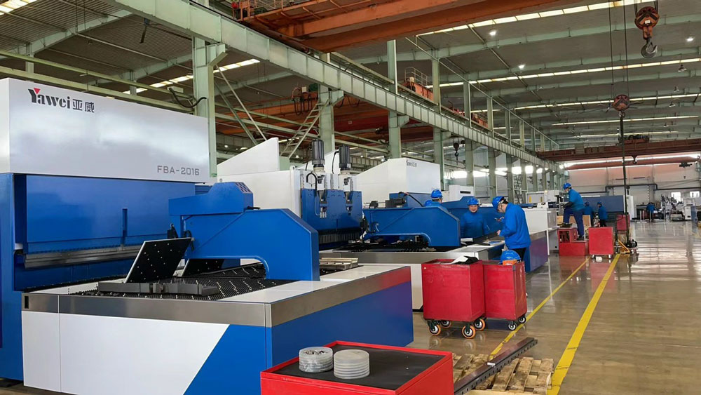 Weldcom phân phối máy gấp tôn uy tín tại Việt Nam